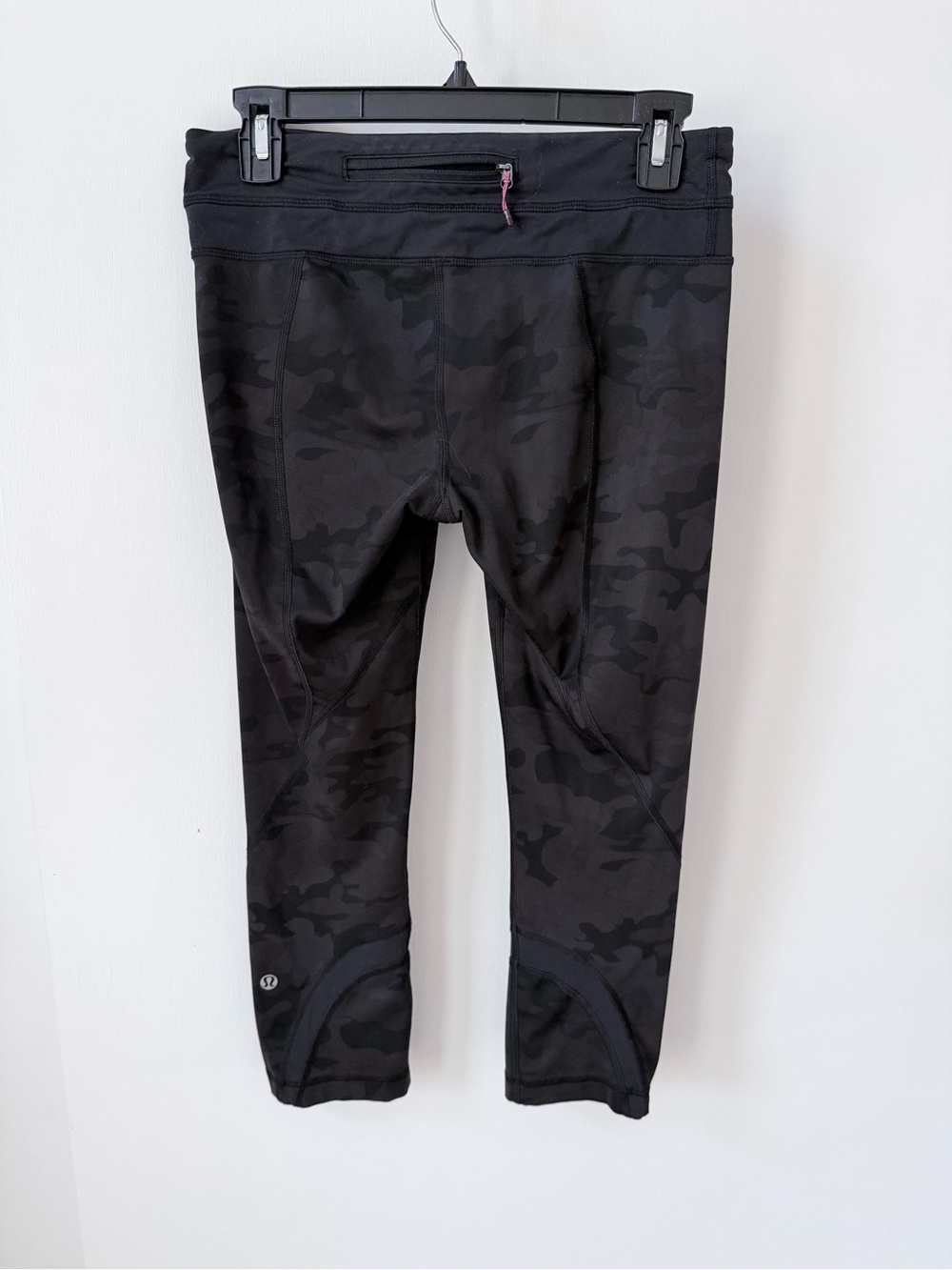 Lululemon Run: Inspire Crop II All Luxtreme Savasana Camo Black/Black - Picture 7 of 15